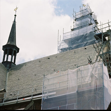 Kerktoren-Utrecht-ladder-dak-kopgevel-haan-beveiliging